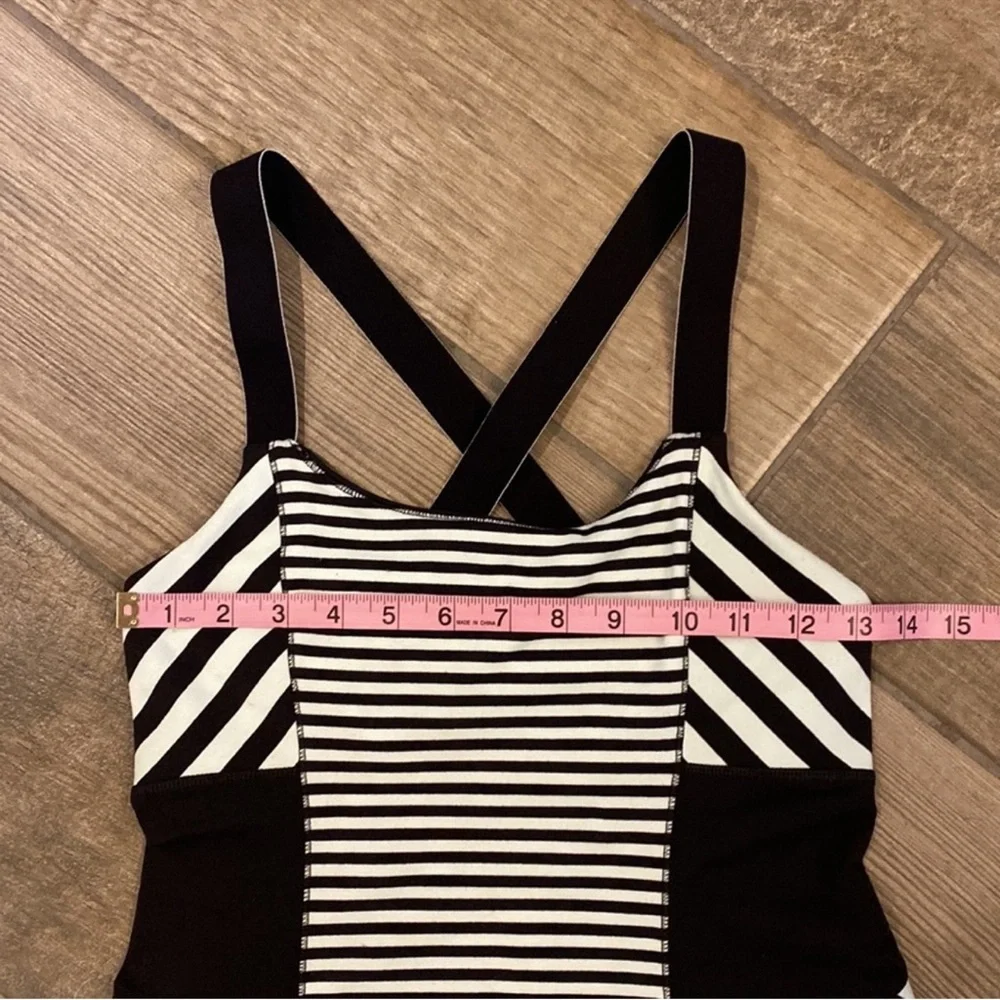 Lululemon Work It Out Sea Stripe Tank Size 6 Black Mint Green